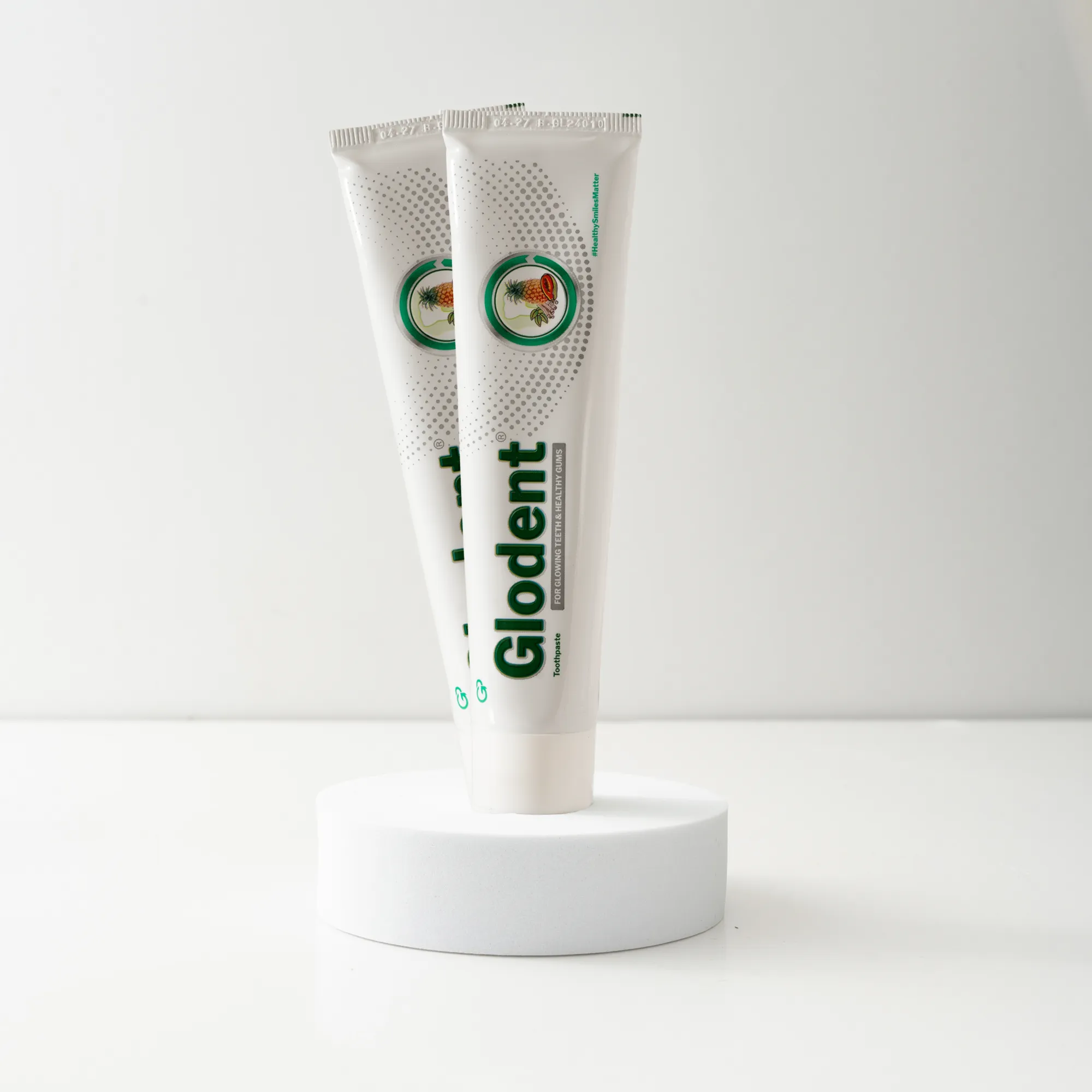 Glodent Teeth Whitening Toothpaste | Plaque Remover | Gum Care | Anticavity Tooth paste | Natural Xylitol Extracts, Neem, Pineapple, Papaya, and Miswak | Vegan-friendly Oral Care (Pack of 1) 70g